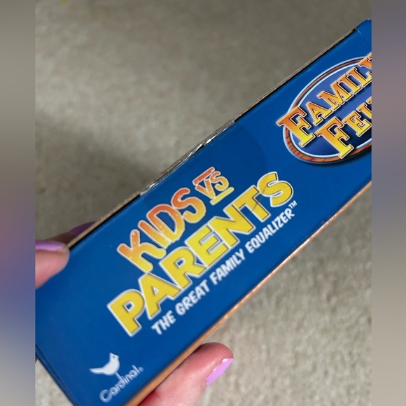 Family Feud Kids Vs Parents. New in Box. - Picture 4 of 4